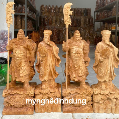 Cặp tượng quan văn quan võ bằng gỗ ngọc Am thơm nức cao 50cm 