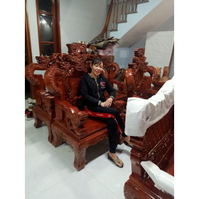 Bàn ghế gỗ lim đầu rồng