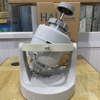 Quạt đảo trần Hali HR-16 công suất 47W sử dụng hộp số, 4 tốc độ gió - Hàng chính hãng