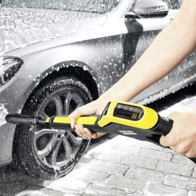 Máy phun rửa áp lực cao Karcher K 4 Power Control 