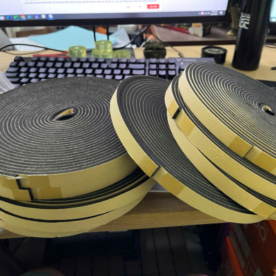 Ron gioăng cao su xốp EPDM có keo tự dính dán cửa sổ gỗ nhôm kính nhà tủ điện ôtô tàu thuyền (Các cỡ)