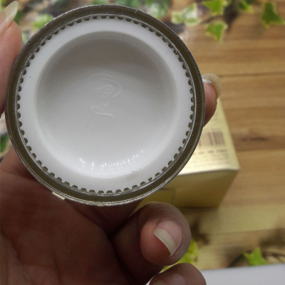 Kem Lão Hóa Trắng Da giảm thiểu Sắc Tố Đen Sắc Tiên Today