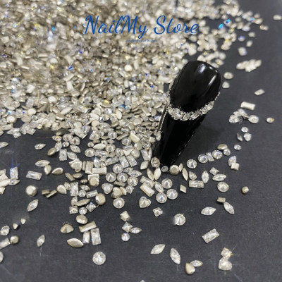 Đá Mini Chân Bằng Vàng Trà Siêu Nhỏ 100 Viên, Thủy Tinh Nhân Tạo Cao Cấp, Đá Đính Móng, Siêu Sáng, Mix Mẫu Đa Dạng Sơn Gel Nữ