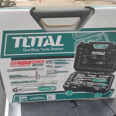 BỘ 44 CÁI SOCKET   (1/4+1/2 INCH) & CẦN 2 CHIỀU TOTAL THT421441 - HÀNG CHÍNH HÃNG