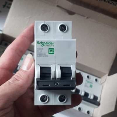 | CHÍNH HÃNG | EZ9F34216 Schneider 2P 16A 4.5kA