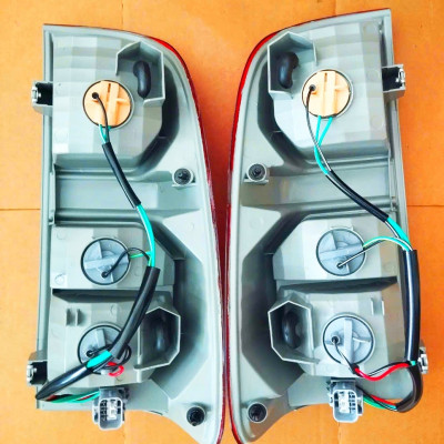 Bộ Đèn Hậu Toyota Hilux Hilux Vigo P21/5W (2005-2015) [OE:81550/60-0K261]