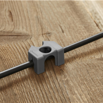 Gá nhựa đi đường ống tưới Gardena (5 cái/hộp) 08379-20