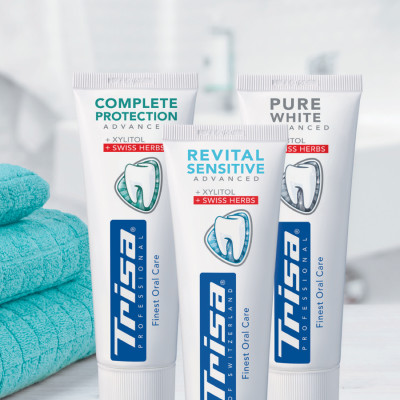 Kem Đánh Răng Trisa Complete Protection 75ml Bảo Vệ Toàn Diện