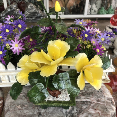 Cây Hoa Trà phong thủy đá bạch ngọc và đá thạch anh vàng - Cao 30 cm