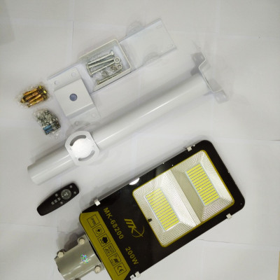 Đèn đường năng lượng mặt trời rời thể 200W MK-68200