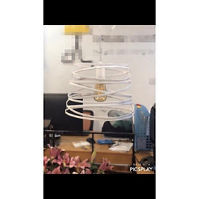 Đèn thả lồng sắt tô điểm bàn ăn, quán cafe DT