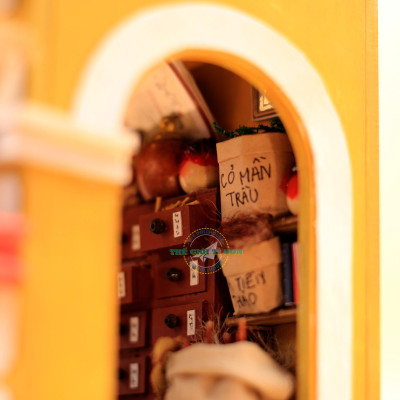 MÔ HÌNH TỰ LẮP RÁP DIY SÀI GÒN XƯA VÀ NAY - KHUNG TRANH TIỆM THUỐC BẮC - MÃ SP K01