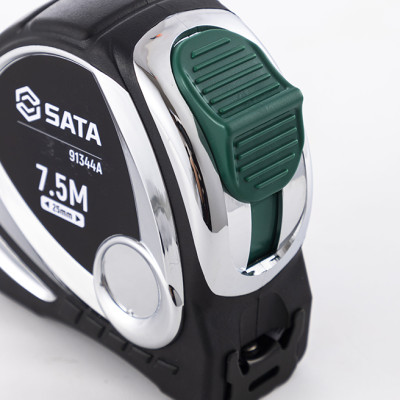 Thước cuộn dây thép 7.5m bọc cao su dòng Kaiti SATA 91344A