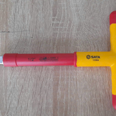 Tay vặn chữ T cách điện 1000V VDE đầu 1/2 dài 200mm SATA 12984