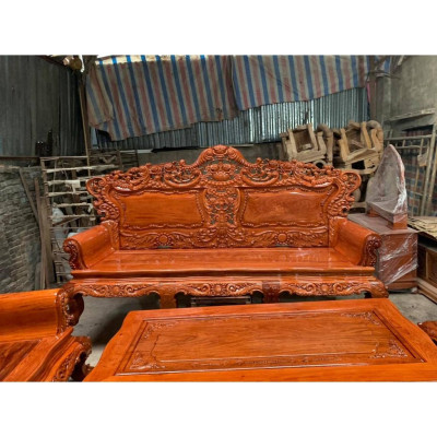 Bộ bàn ghế hoàng gia luxury gỗ hương đá mẫu mới 2022