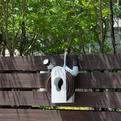 Bộ cuộn vòi tưới cây treo tường 15m Takagi R115CG