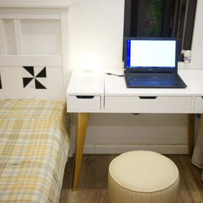 RIGG , Bàn trang điểm, bàn làm việc, bàn học gỗ. Chính hãng VAV