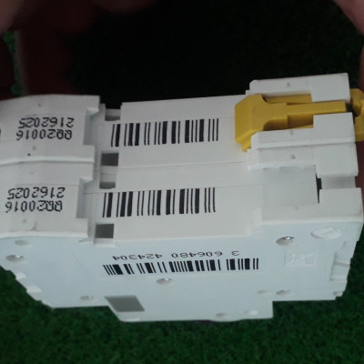 A9N61531 Schneider - MCB, Acti9 C60H-DC, 2P, 16A, 10kA