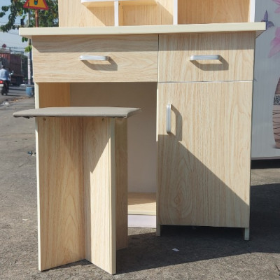 Bàn trang điểm Juno sofa nhựa màu gỗ sồi  ngang 80 cm x cao 1m5 x sâu 45 cm tặng kèm ghế