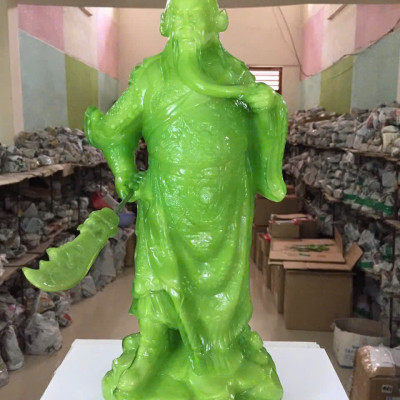 Tượng Quan công vuốt râu CTQ7 18.3 x 13.9 x 39.7cm mạ vàng hoặc màu xanh lựa chọn