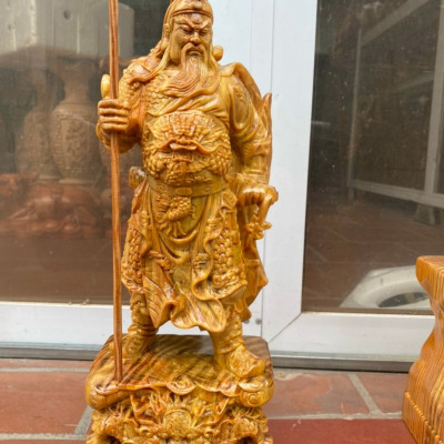 Tượng quan công trấn ải bằng gỗ huyết long kt cao 60×23×14cm