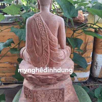 Tượng phật hoàng trần nhân tông bằng gỗ ngọc Am thơm nức cao 30x17cm