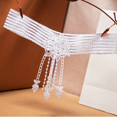 Quần lót nữ lọt khe tua rua đính hạt