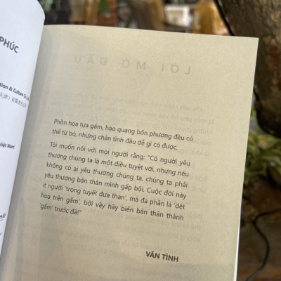 CÀNG BÌNH TĨNH – CÀNG HẠNH PHÚC - Vãn Tình - Mỹ Linh dịch - Bloom Books - Azbooks- NXB Phụ Nữ – bìa mềm