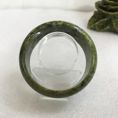 Vòng tay cẩm thạch bản 3cm màu xanh đen size 6.7cm cho người mệnh Hỏa và Mộc.VONGCAO6.7cm