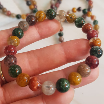 Vòng tay phong thuỷ may mắn đá Thạch anh Ưu linh đa sắc Size hạt 8mm đá Ưu linh đẹp sang trọng của đá thạch anh tự nhiên đa sắc giúp xua tan mệt mỏi, đem đến năng lượng tích cực may mắn tài lộc cho gia chủ ,tăng sự quyến rũ sang trọng cho phái đẹp ạ