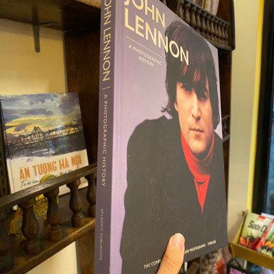 Sách - John Lennon: A Photographic History - A Complete Story by Rickayzen Clayton Thomas