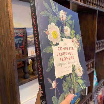 Sách - The Complete Language of Flowers: A Definitive and Illustrated History by S. Theresa Dietz