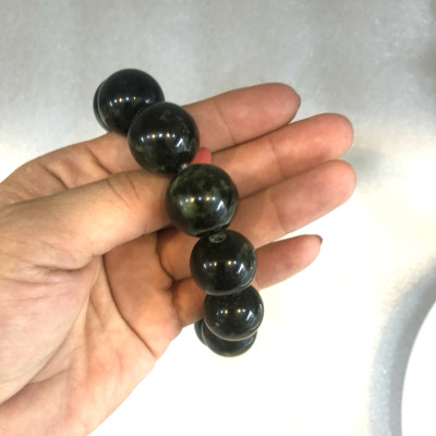 Chuỗi Phật lần tay ngọc tự nhiên serpentine của Việt Nam đường kính hạt 1.7 cm