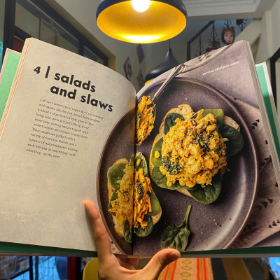 Sách - Simply Vegan Baking by Freya Cox - Sách Nấu Ăn/ Cookbook in English