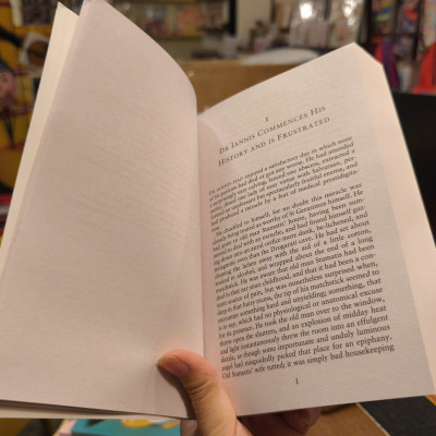 Sách - Captain Corelli