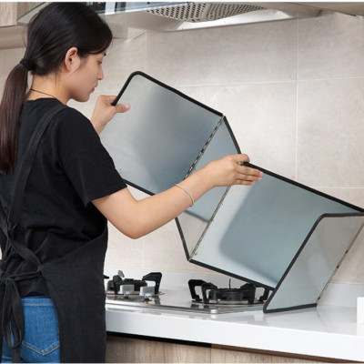 Tấm chắn bếp tiện lợi