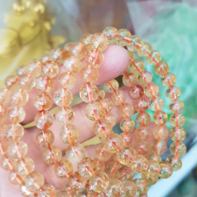 Vòng đá thạch anh tóc vàng tự nhiên  Màu vàng nhẹ nhàng Nữ mệnh kim, Thổ thủy  Vòng size 8mm ạ