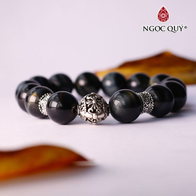 Vòng tay đá mắt hổ xanh đen phối charm bạc hạt 12mm - Ngọc Quý