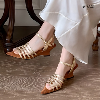 Giày sandal nữ đế xuồng 5 phân hàng hiệu ROSATA màu vàng thời trang cao cấp ro740