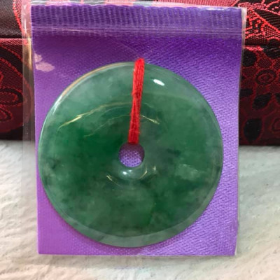 MẶT DÂY CHUYỀN ĐỒNG ĐIẾU HAY ĐỒNG TIỀN SIZE TO ĐÁ NGỌC CẨM THẠCH  SIZE LỚN 43MM X DẦY 5MM MÀU XANH NGỌC ĐẬM  100% ĐÁ TỰ NHIÊN BỌC LÀM MẶT DÂY CHUYỀN ĐẸP LẮM Ạ