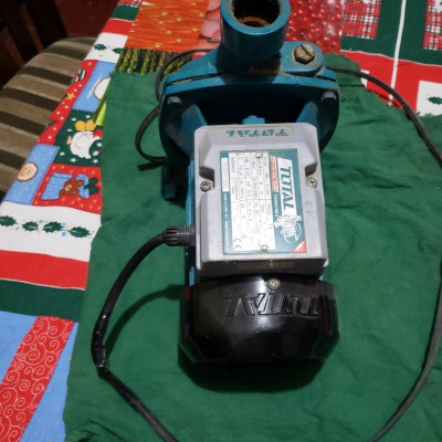 MÁY BƠM NƯỚC 370W (80L / PHÚT) TOTAL TWP23706 - HÀNG CHÍNH HÃNG