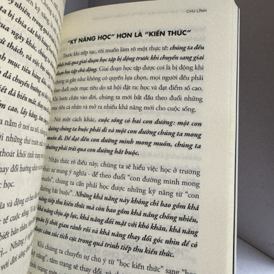 ĐÁNH THỨC BẢN NĂNG HỌC TẬP PHI THƯỜNG TRONG BẠN: PHƯƠNG PHÁP THAO TÚNG NÃO BỘ ĐỂ HỌC TẬP NHÀN TÊNH NHƯNG VẪN KHÔNG NGỪNG TIẾN BỘ - Chu Lĩnh - Ymate dịch - Ymate Books - Nhà xuất bản Dân Trí.