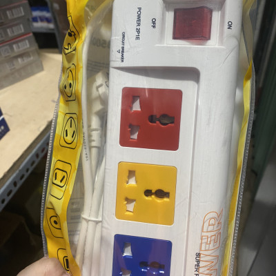 Ổ cắm điện công suất lớn LiOA có đồng hồ Vol - 3 lỗ, 4 lỗ, 5 lỗ, 6 lỗ dây dài 2.5m 2 lõi