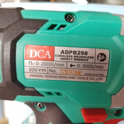 MÁY SIẾT BULONG KHÔNG CHỔI THAN DÙNG PIN 20V/4AH*2 DCA ADPB298BM - HÀNG CHÍNH HÃNG