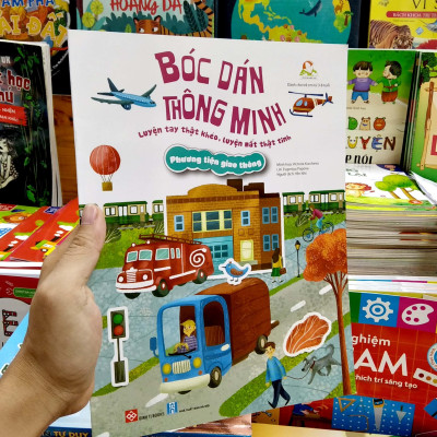 Sách Bóc Dán Thông Minh Luyện Tay Thật Khéo, Luyện Mắt Thật Tinh - Phương Tiện Giao Thông