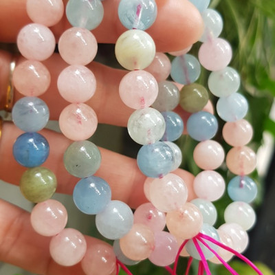  Vòng tay chuỗi đá Beryl tự nhiên đa sắc màu tươi sáng bóng mượt đẹp size hạt 9mm là sự phối hợp tông màu hồng ngọt ngào với xanh dương xanh nước biển đậm nữ đeo tay đẹp xinh tay may mắn tốt cho sức khỏe công việc tài lộc ạ