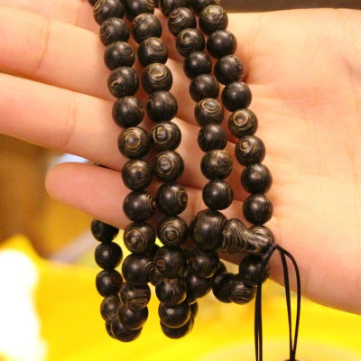 Chuỗi vòng tay trầm hương sánh chìm 108 hạt 6 ly hàng cao cấp
