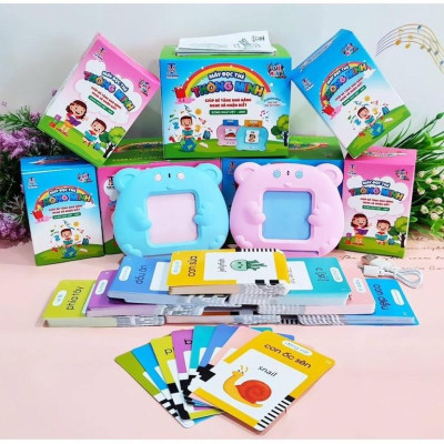 Máy Đọc Thẻ Flashcards Song Ngữ Anh-Việt Thông Minh (gồm 112 thẻ - 224 Từ Vựng)