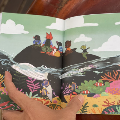 Bìa mềm in màu có minh hoạ - NHỮNG NGƯỜI BẠN Ở THUNG LŨNG CÁNH DIỀU – Neli Thơ  – Thái Hà – NXB Công Thương