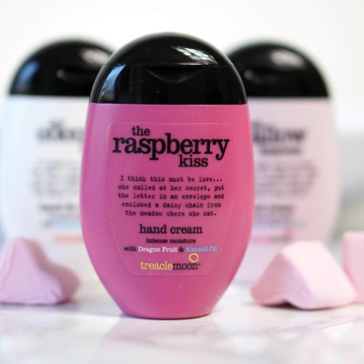 Kem dưỡng da tay chiết xuất Quả mâm xôi Treaclemoon 75ml